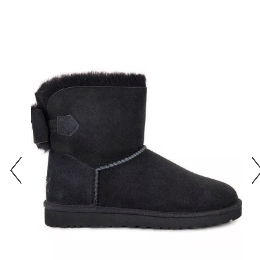 $200 UGG NAVEAH MINI BAILEY BOW BLACK SUEDE SHEEPSKIN ANKLE BOOTS SIZE US 7